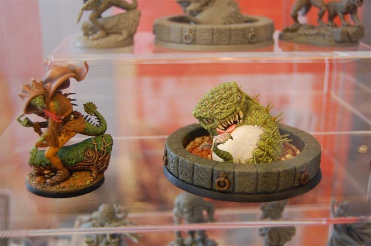 Scant few images of this elusive line exist, so these are some of the best ones I could find, my apologies for posting them without proper attribution to the source, email me and I'll sort it!